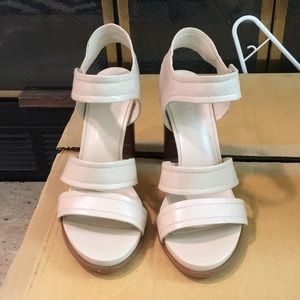 Nine West heel wedges nude